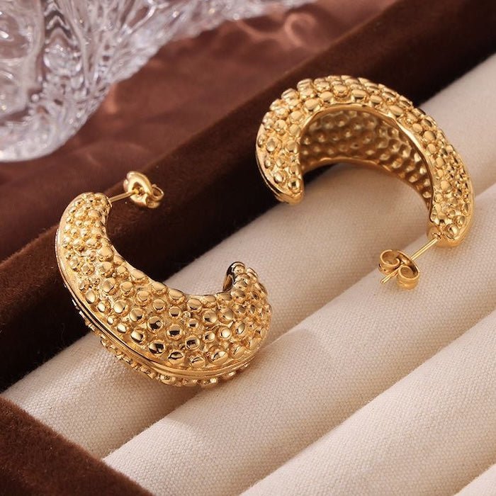 Bold Point Texture Earrings