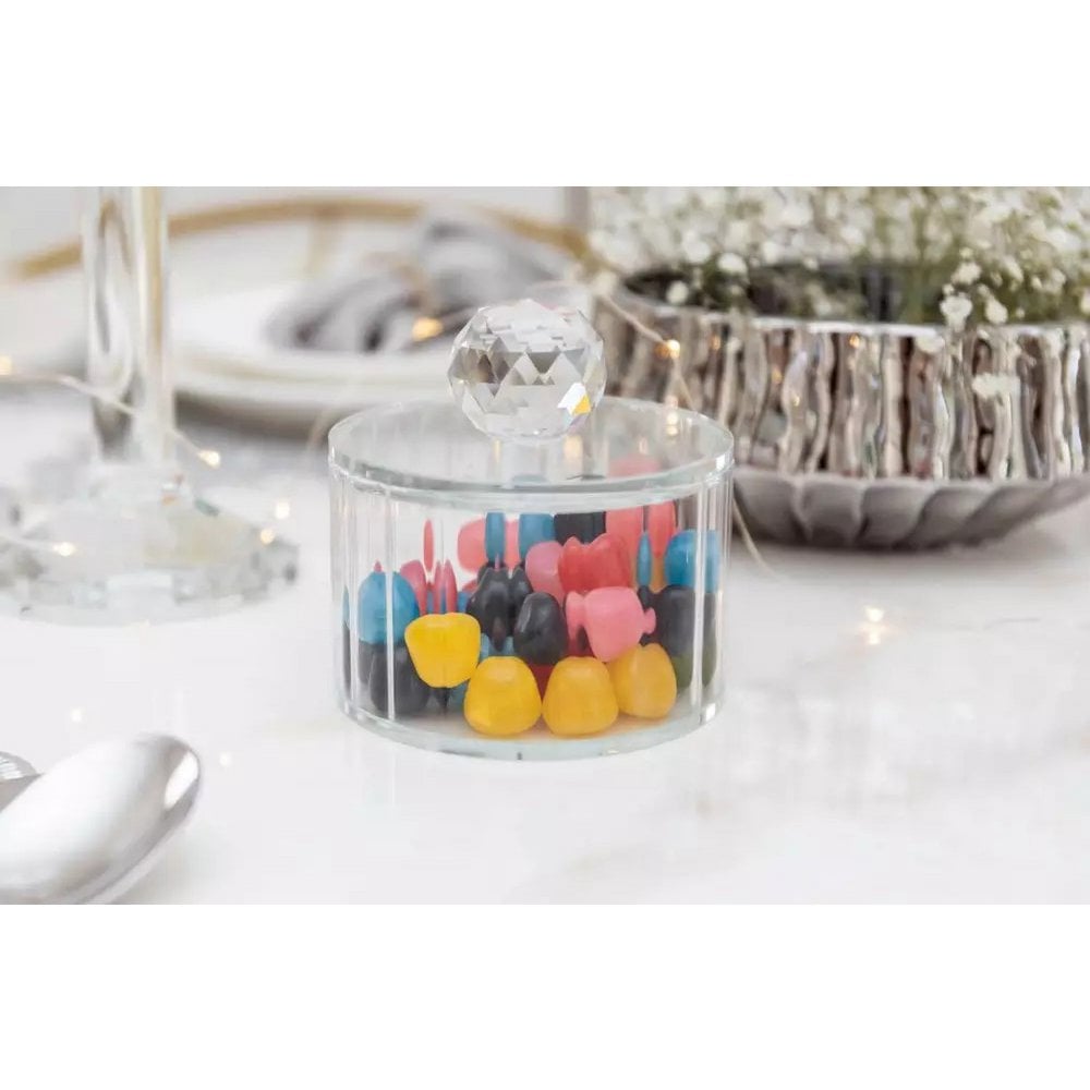 Crystal glass box with 10x10x10cm diamond lid