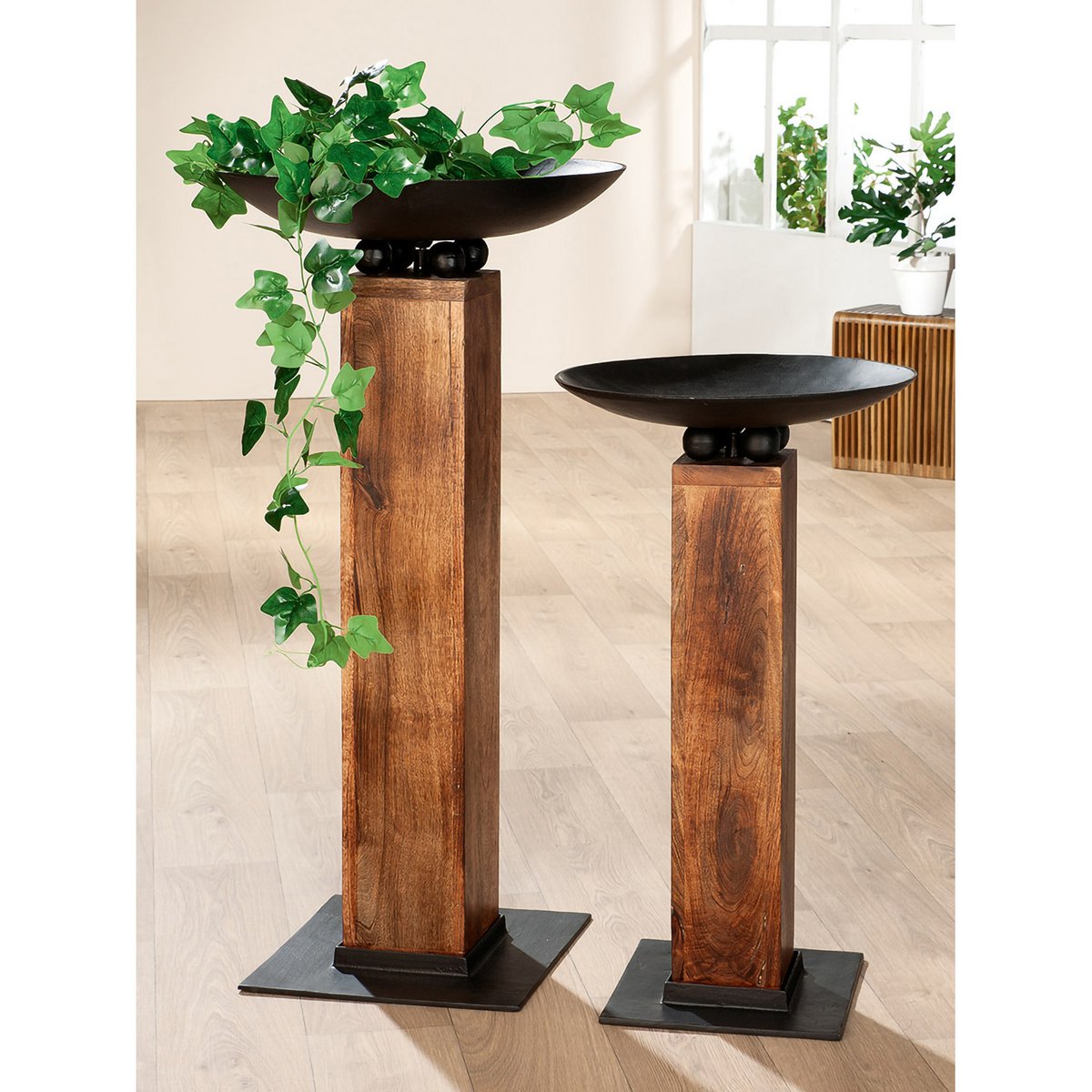 Bowl stand Timber H.90 cm