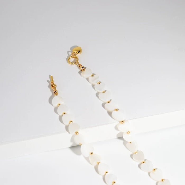 Mother of Pearl Heart Beads Necklace with OT Buckle