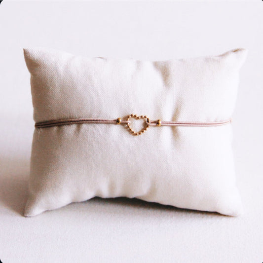 Elastic bracelet with a dotted heart - taupe