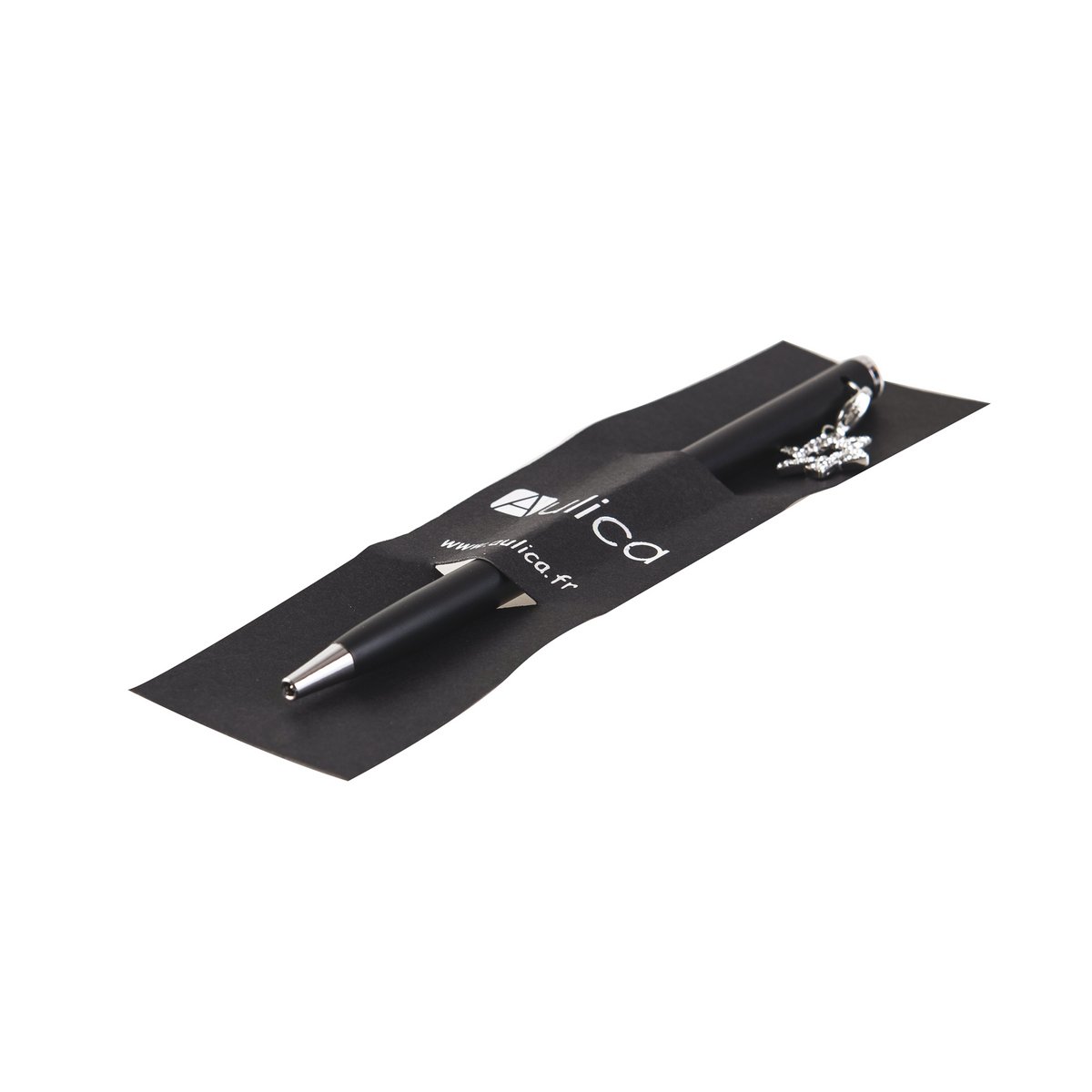 Black ball pen with diamond maguen