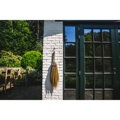 The Raffia Broom - Natural