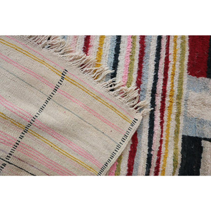 Pure wool Moroccan Berber rug 176 x 262 cm