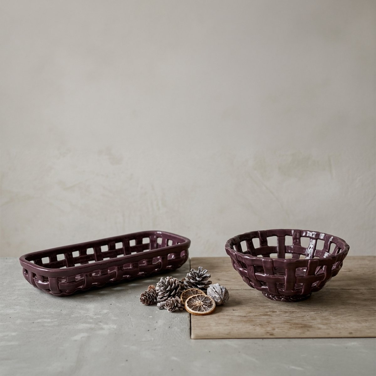 Burgundy fruit basket 32.1x11.1x8.8cm