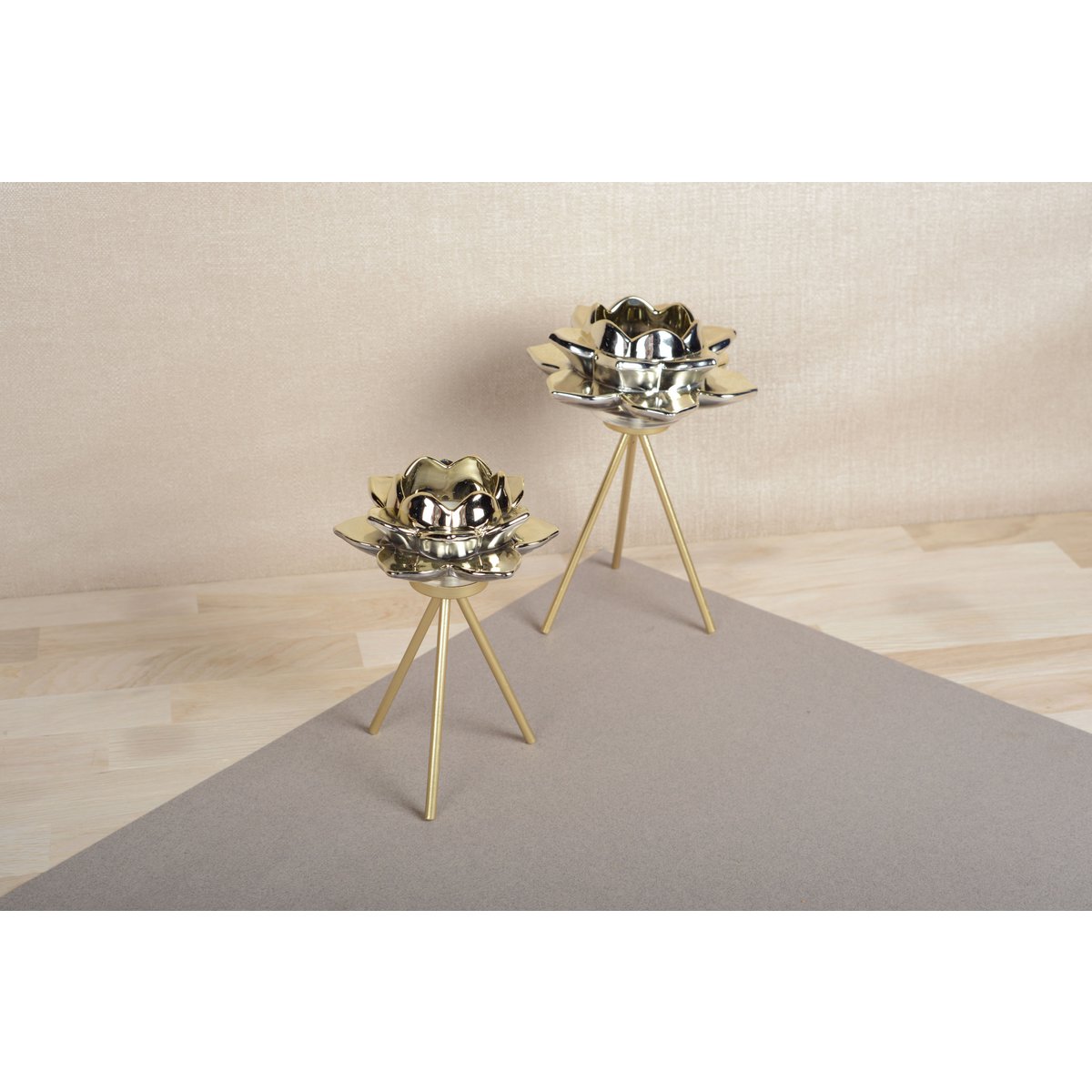 Dororee flower stand 12.5x12.5x17.5cm
