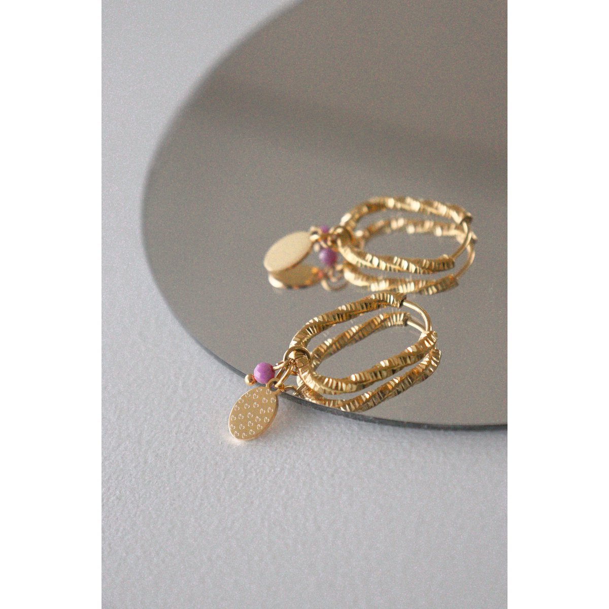 Hearts engraving oval earrings - Gold