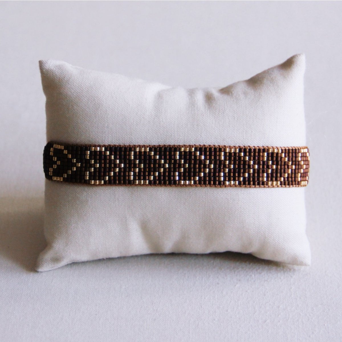Heart woven bracelet - dark brown/gold