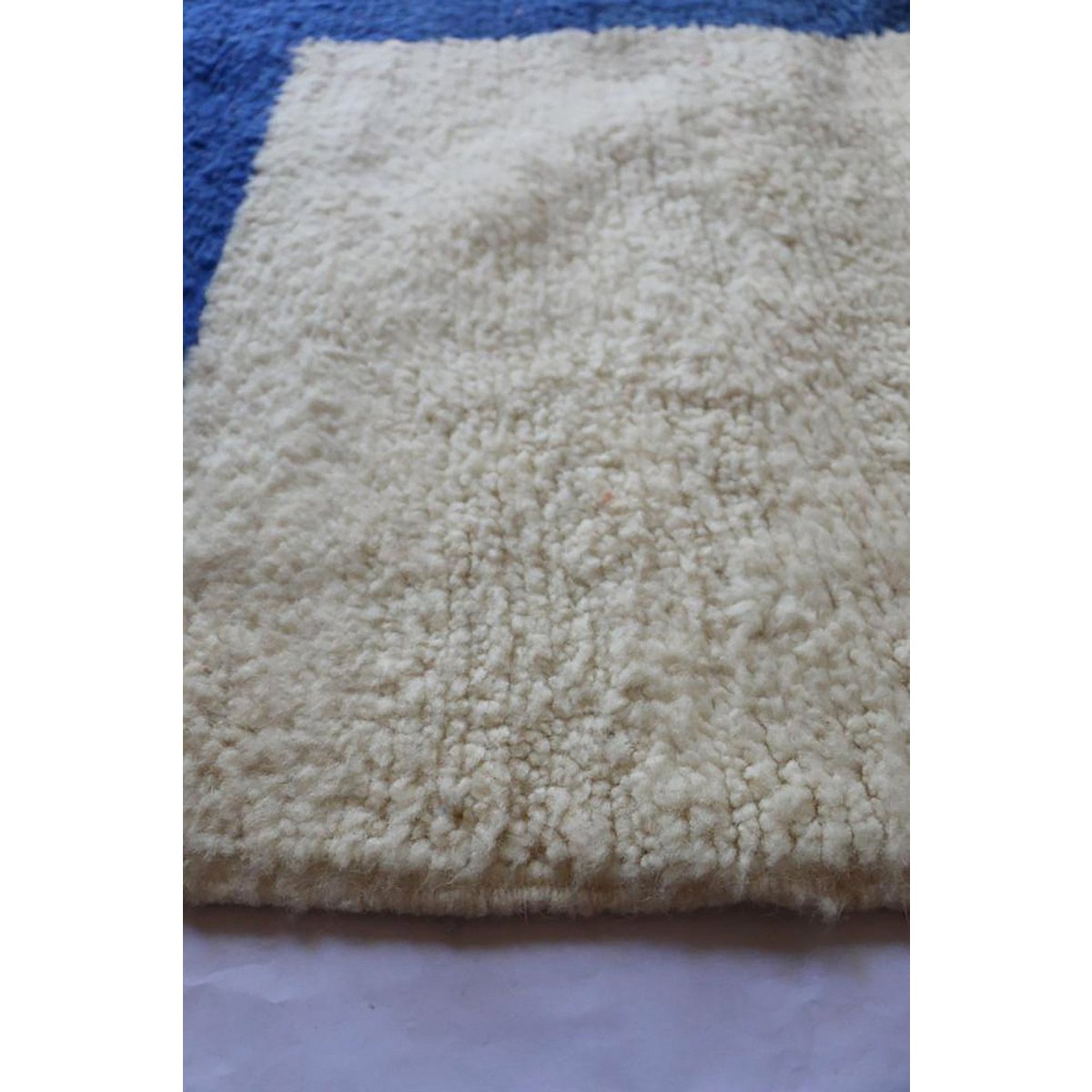 Pure wool Moroccan Berber rug 144 x 229 cm