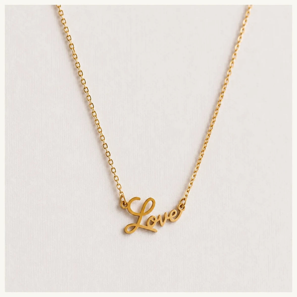 Delicate necklace 'Love'