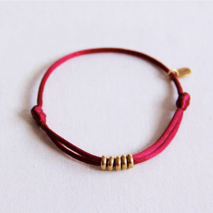 Satin bracelet with rings – burgundy/gold