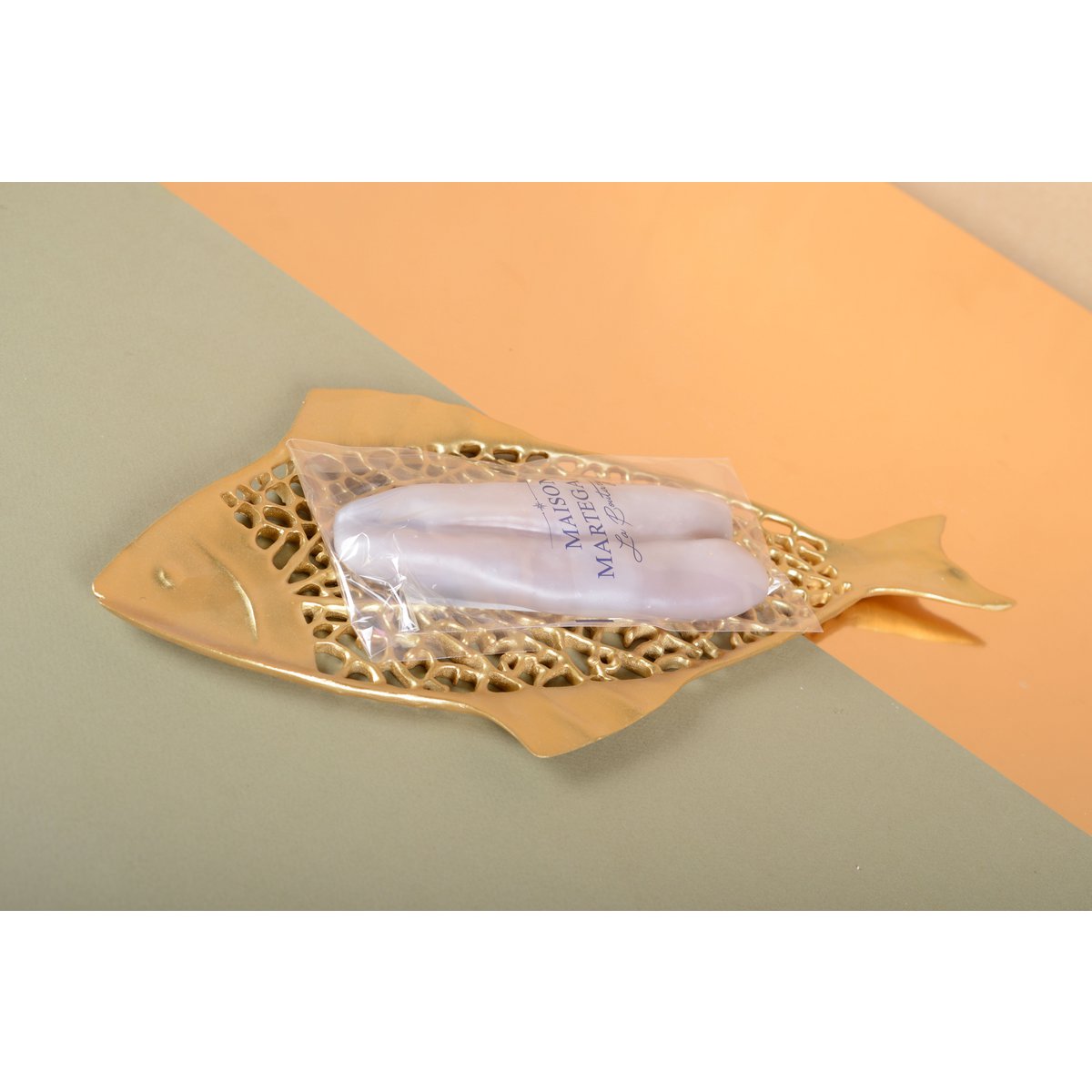 COUPE DECORATIVE POISSON DORE 38X18.5X1.5CM