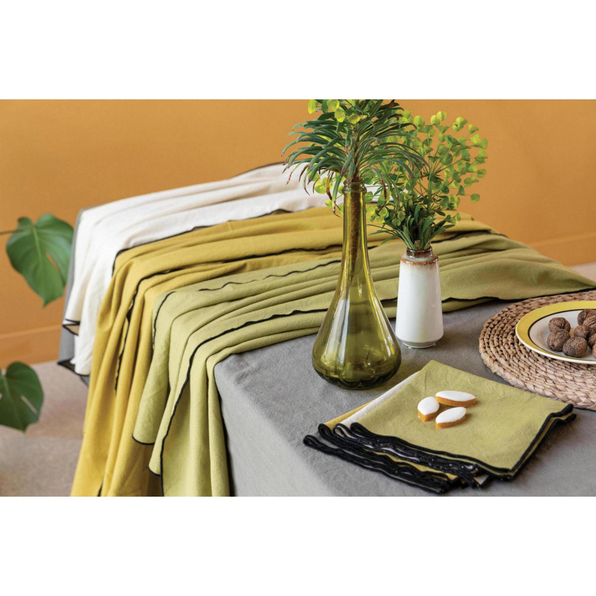 Grace Ombre recycled tablecloth 170 x 300