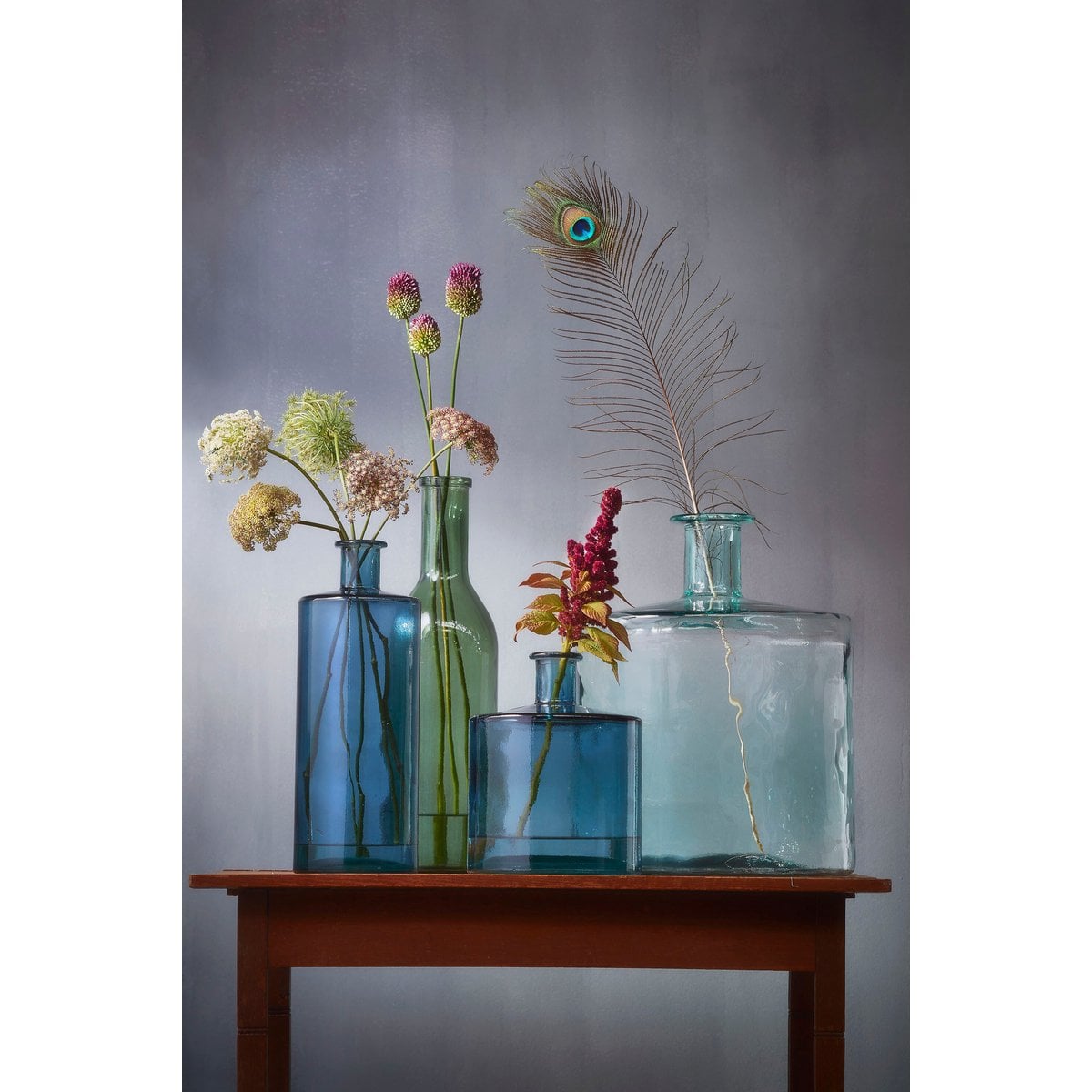 Decorative bottle of Guan Blue
