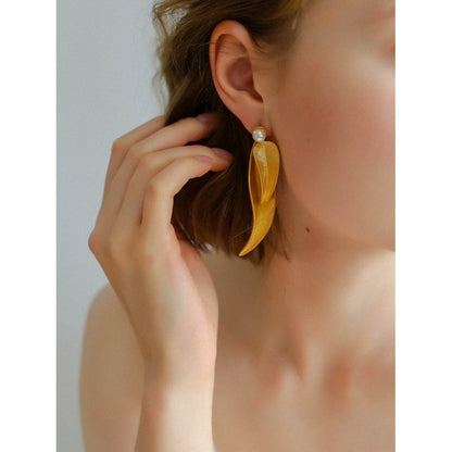 Vintage Style Golden Leaf Earrings