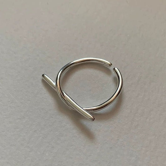 Minimalist Knot Ring – 925 Sterling Silver