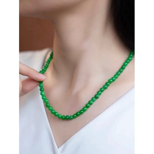 Timeless Vivid Green Jade Beads Necklace