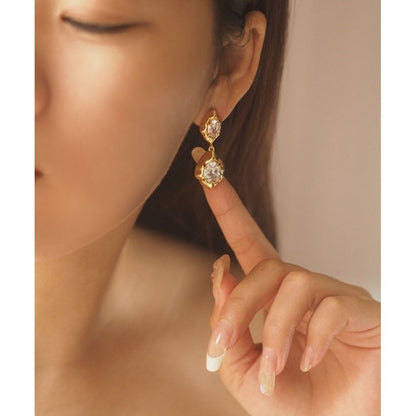 Vintage Rock Stone Design Sparkling Earrings