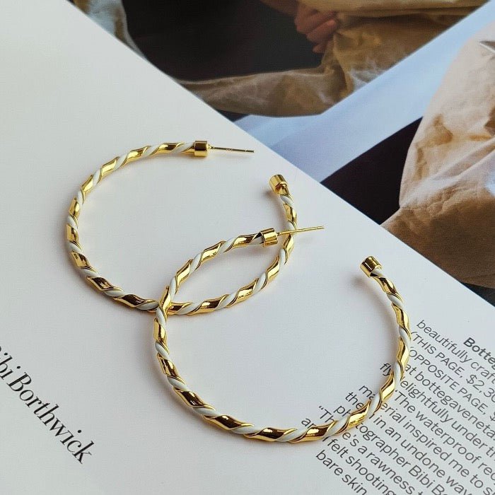 Chic Minimalist Hoop Earrings with Braided Leather