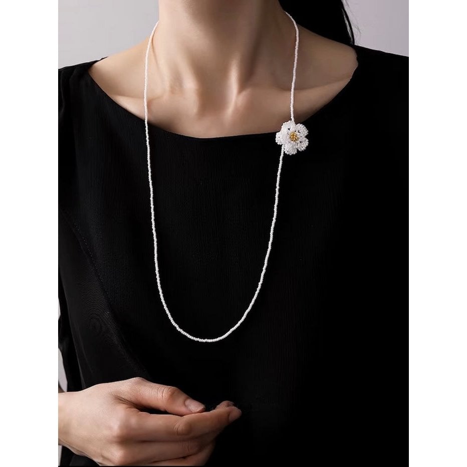 Handmade Daisy Beaded Necklace & Earrings Set