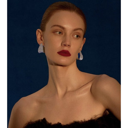 Bold Look Dazzling Chain Textured Earrings