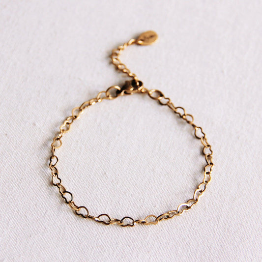 Fine heart chain bracelet