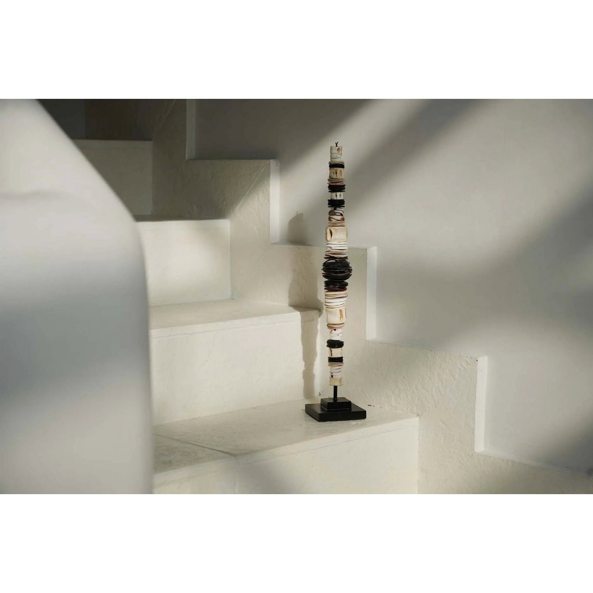 The Money Shell on Stand - Black White - L