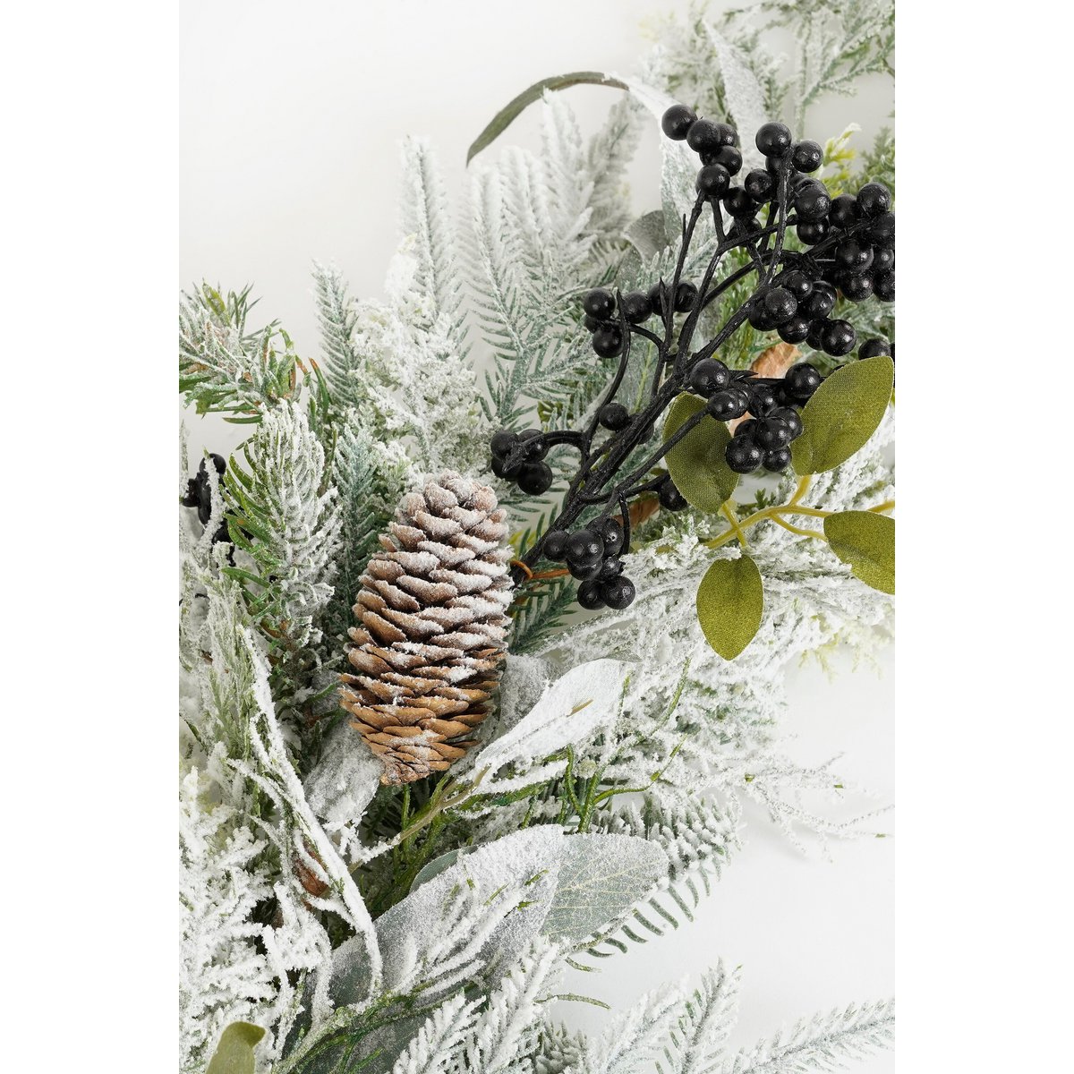 Christmas garland Vesper Green