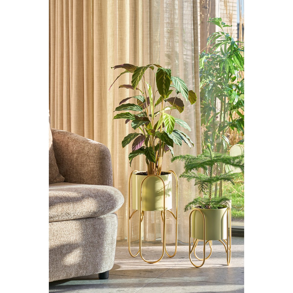 Flowerpot inside Danube Light green