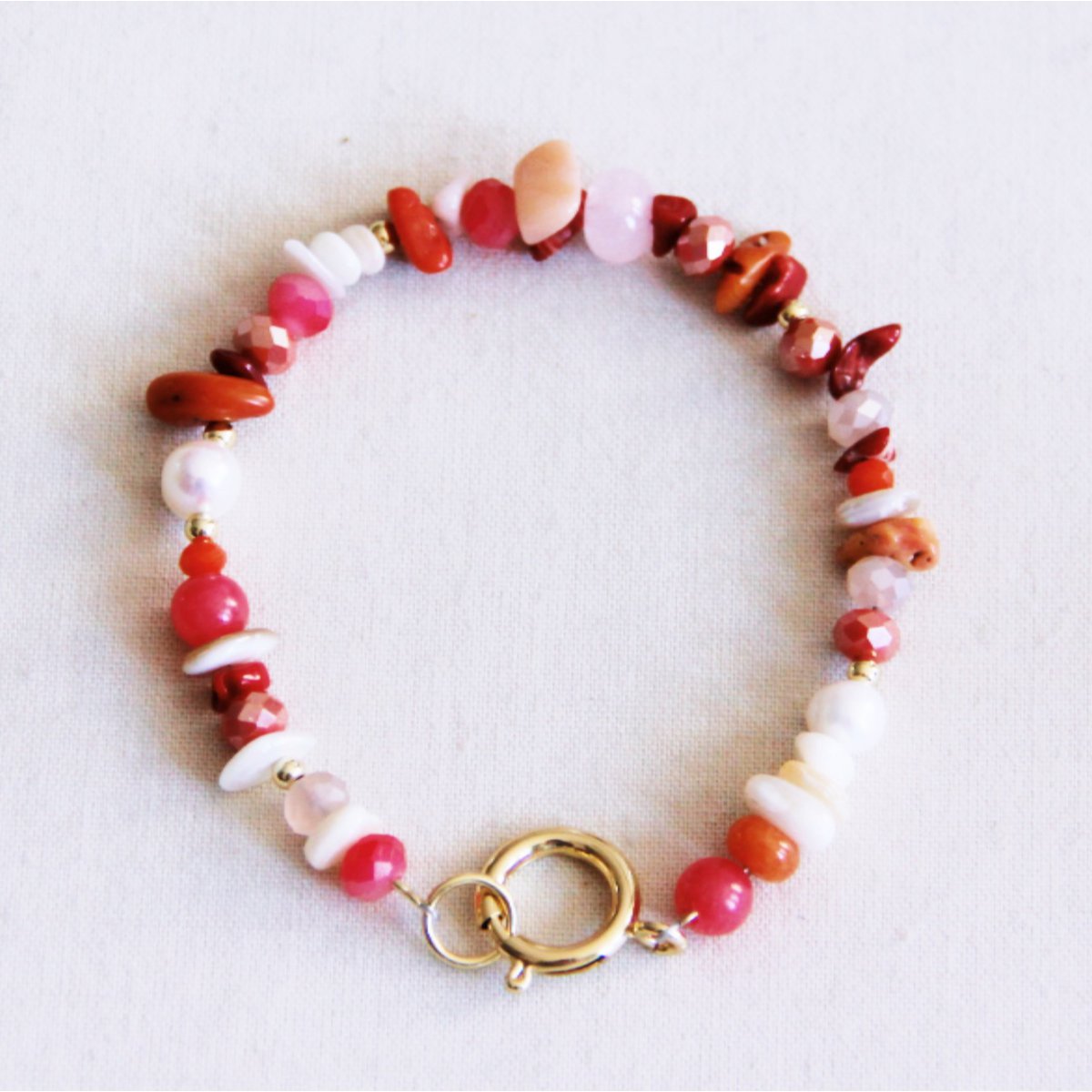 Mixed bead bracelet - coral mix