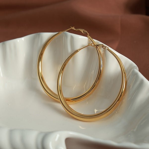 Chic Golden Hoop Earrings - New Moon Form