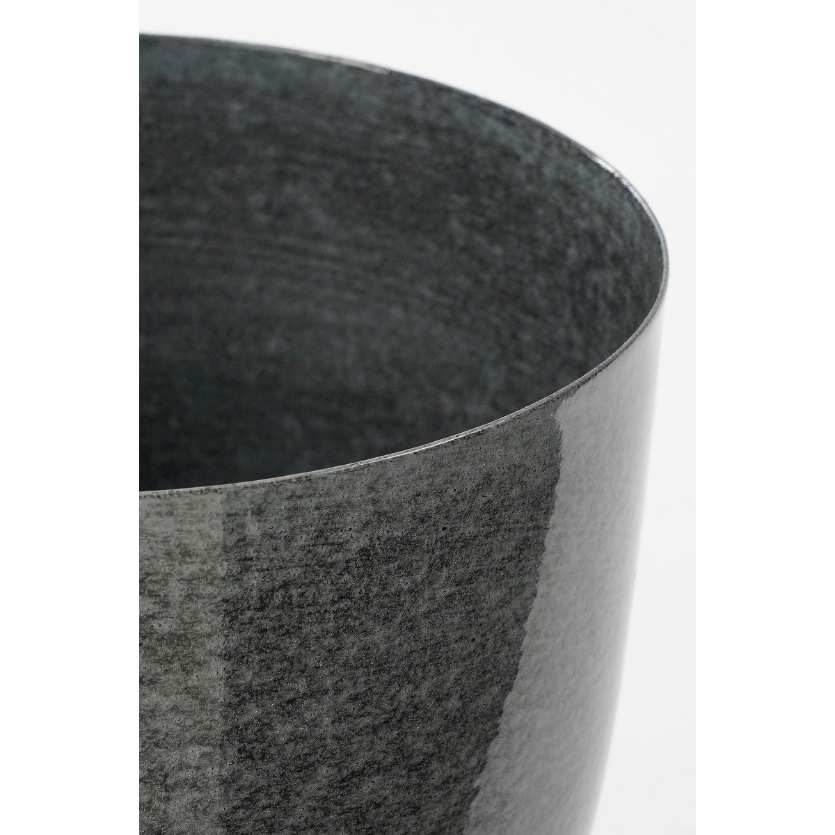 Flowerpot inside James Gray