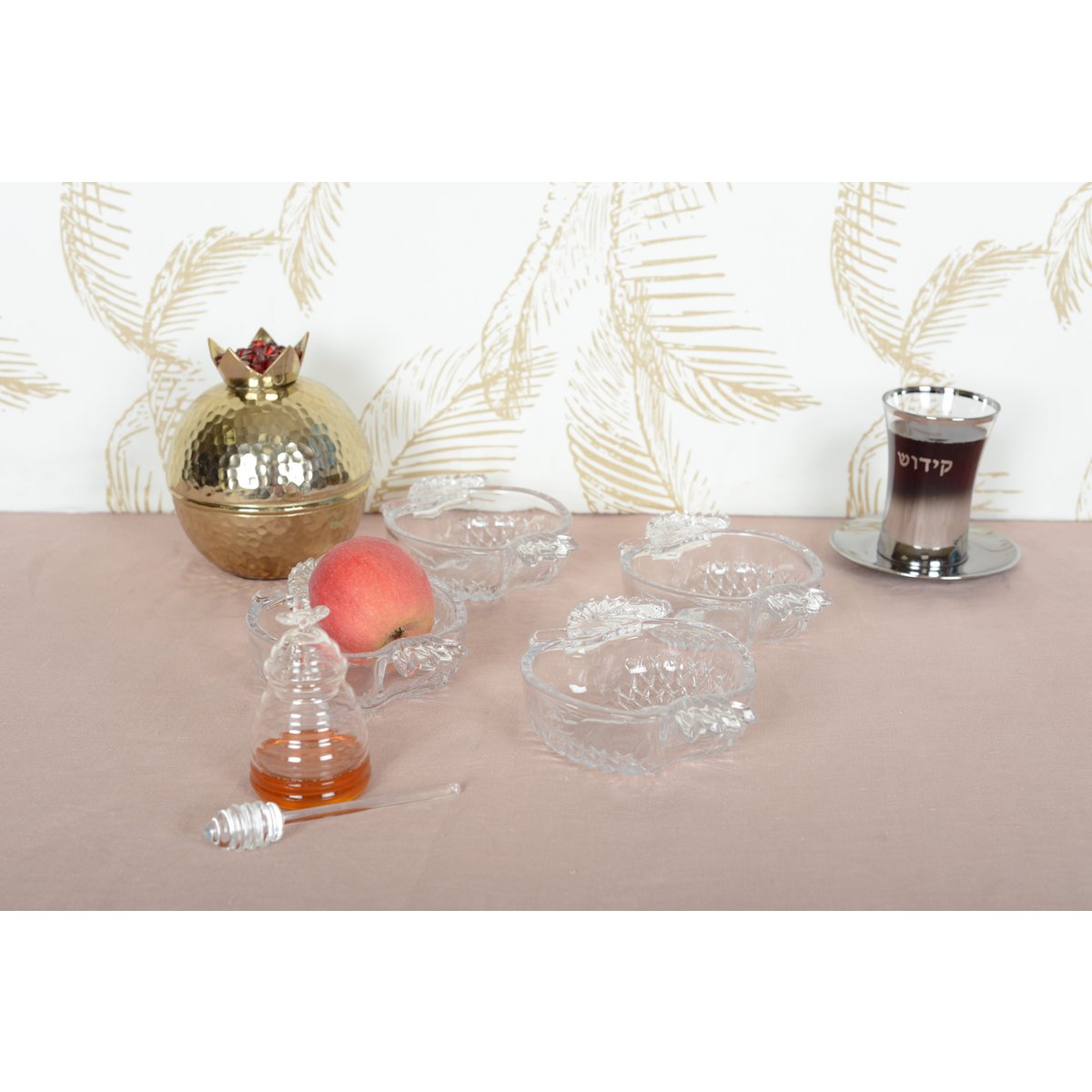 APPLE GLASS CUPS 16.5X12.2X4.5CM - SET OF 4