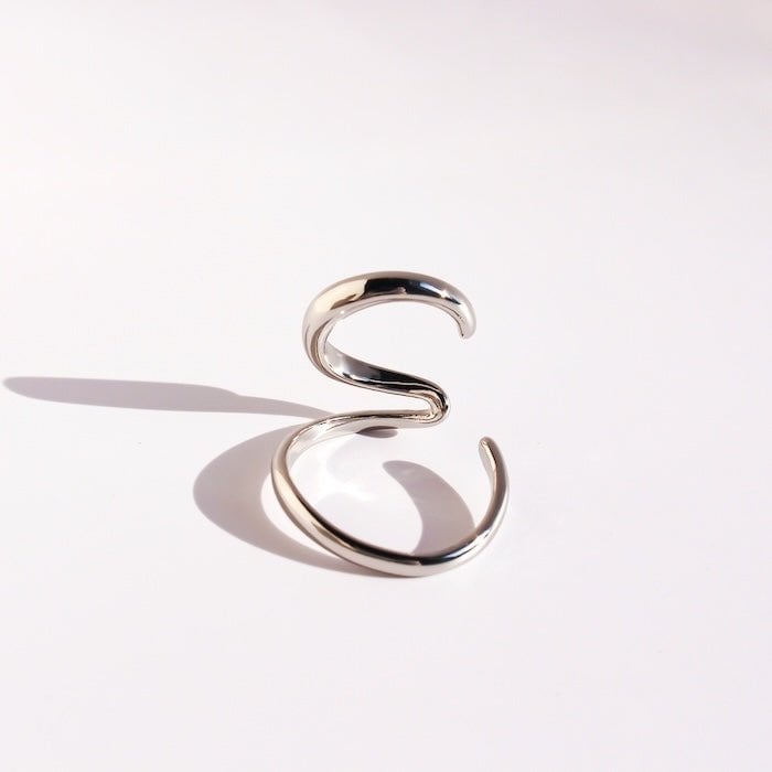 Minimalist Wave Line Ear Cuff