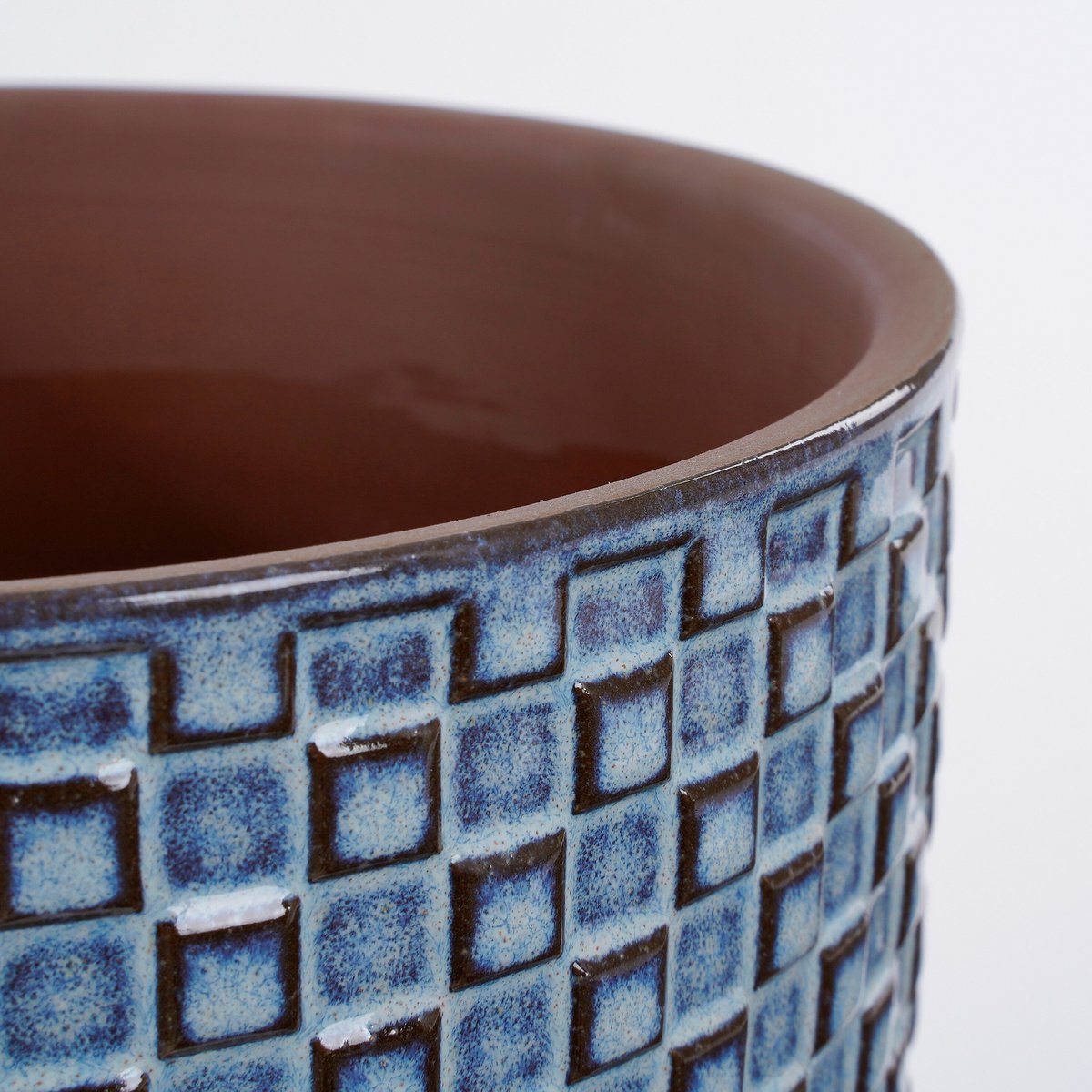 Flowerpot inside Daan Blauw