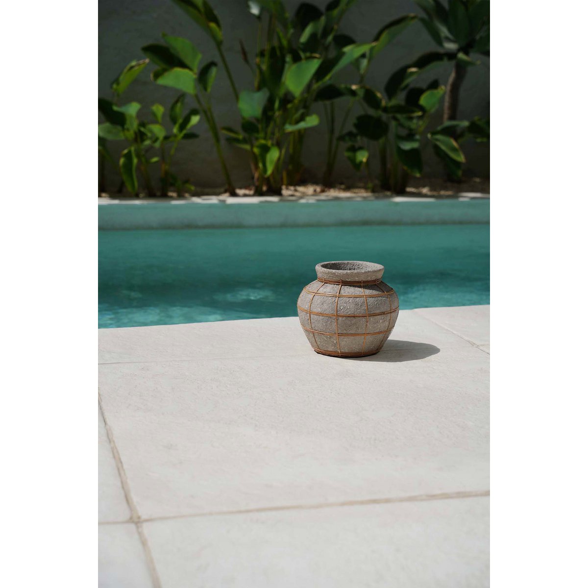 The Belly Vase - Concrete Natural - S