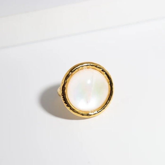Vintage Mother of Pearl Dome Ring
