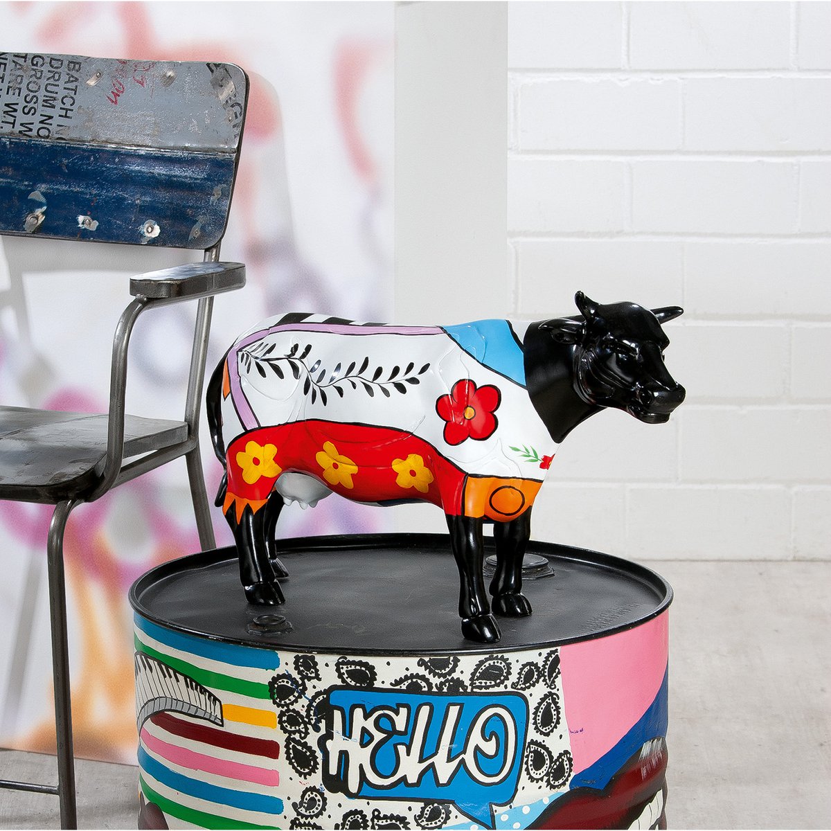 Poly Skulptur "Cow" bunt