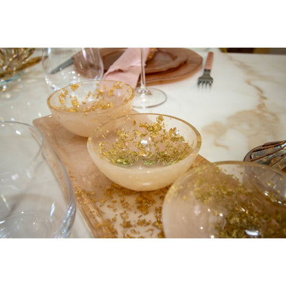 Aperitif set of 3 cups on a glitter resin tray