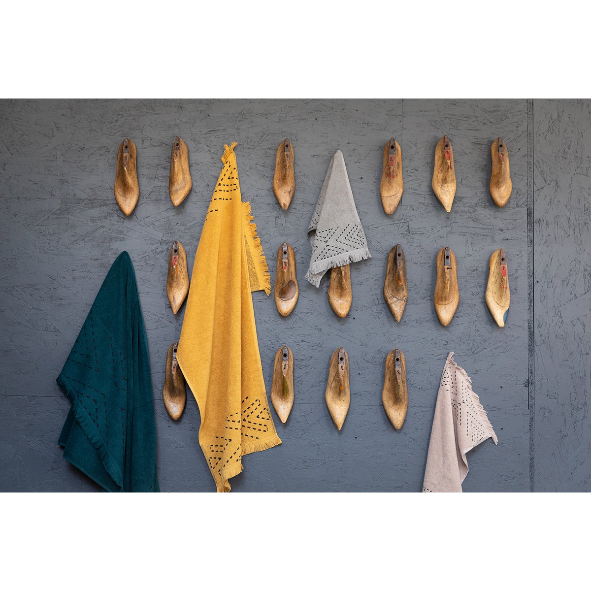 Julia Oil bath towel 90 x 150