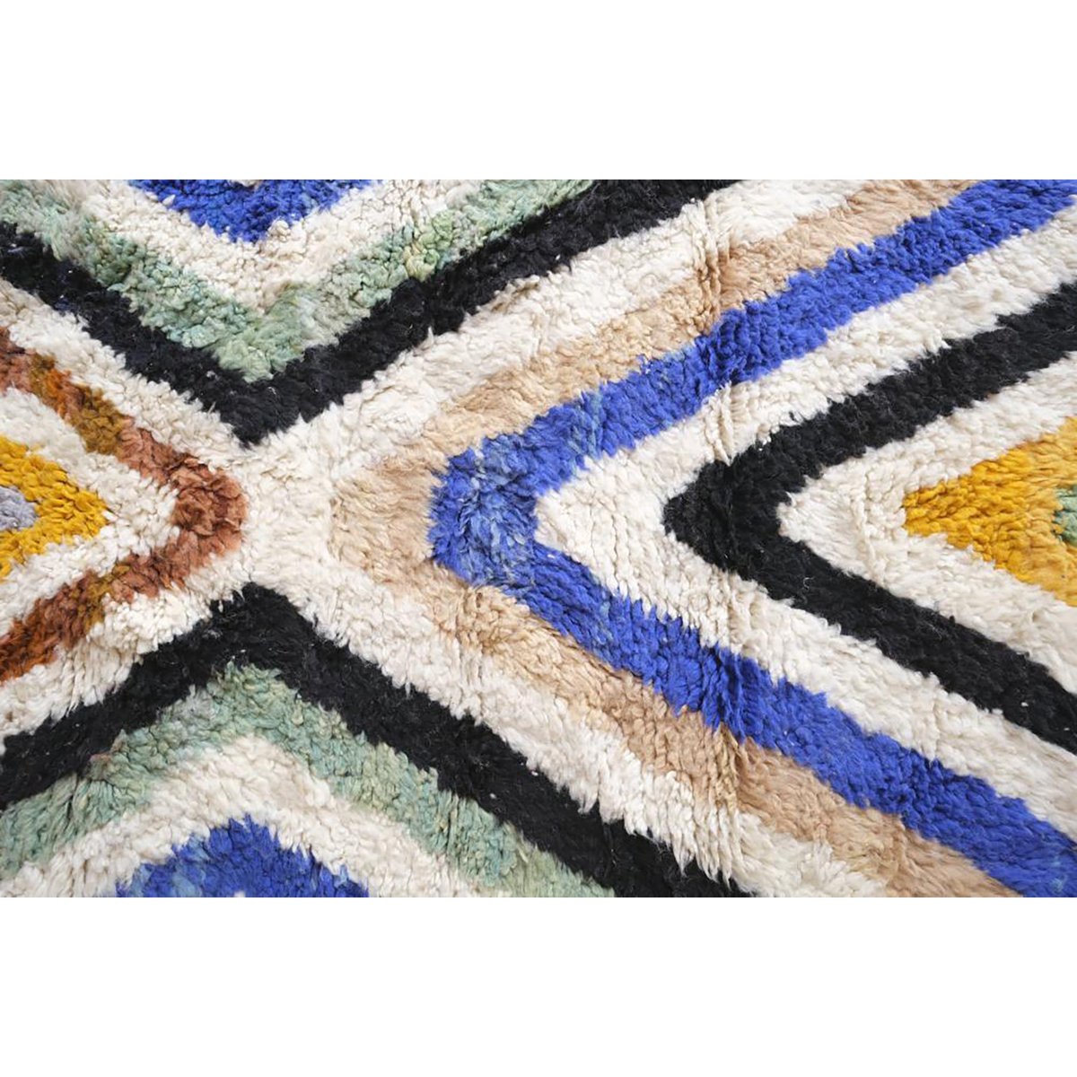 Pure wool Moroccan Berber rug 100 x 150 cm