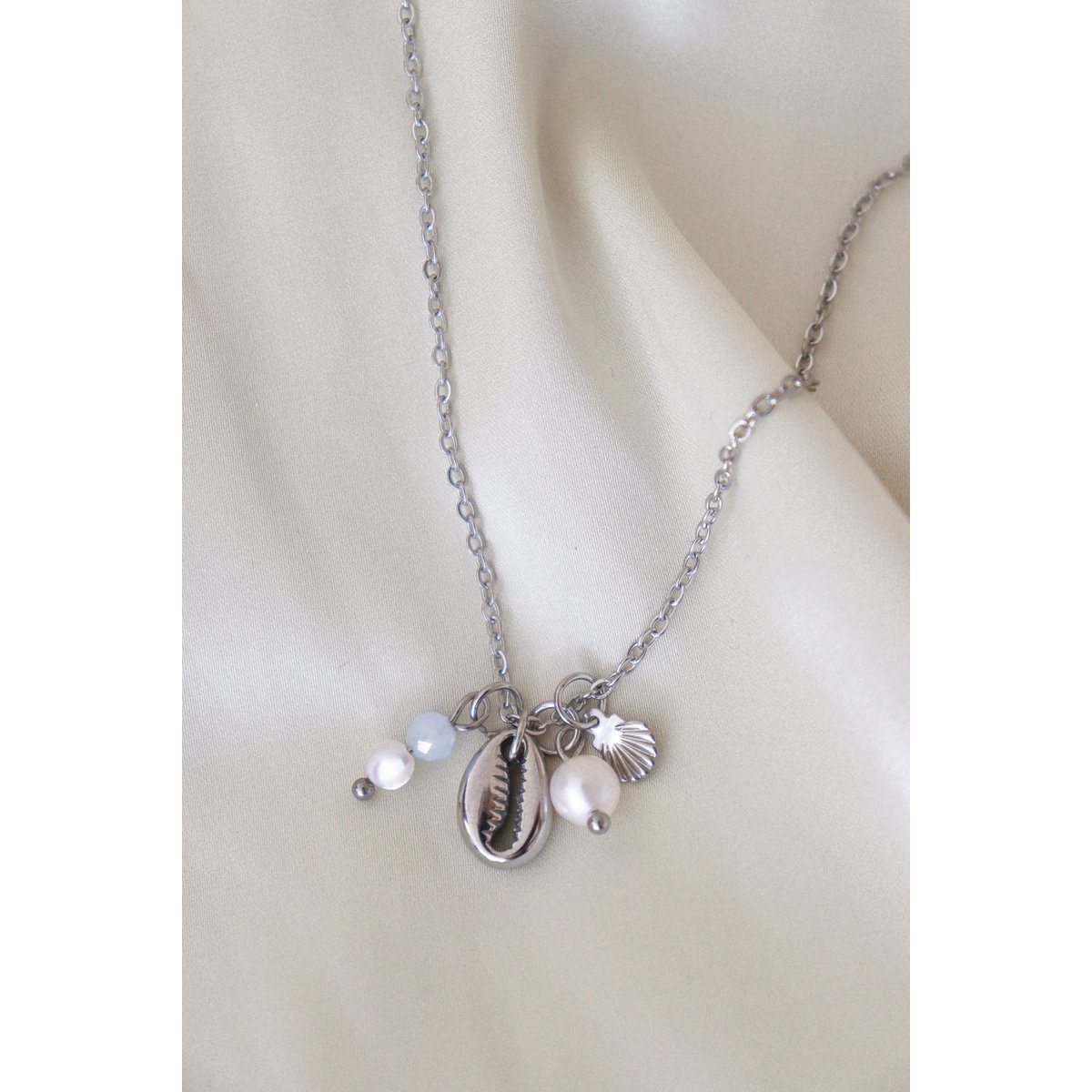 Shell Necklace Aquamarine and Pearl - Silver
