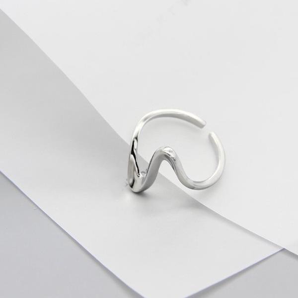 Minimalism geometric ECG heartbeat ring