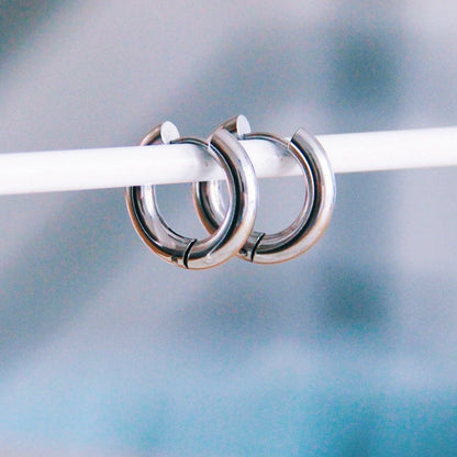 EA517: Stainless steel wide creole 16mm - silver