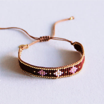 Weaving bracelet with flower pattern - dark brown/purple