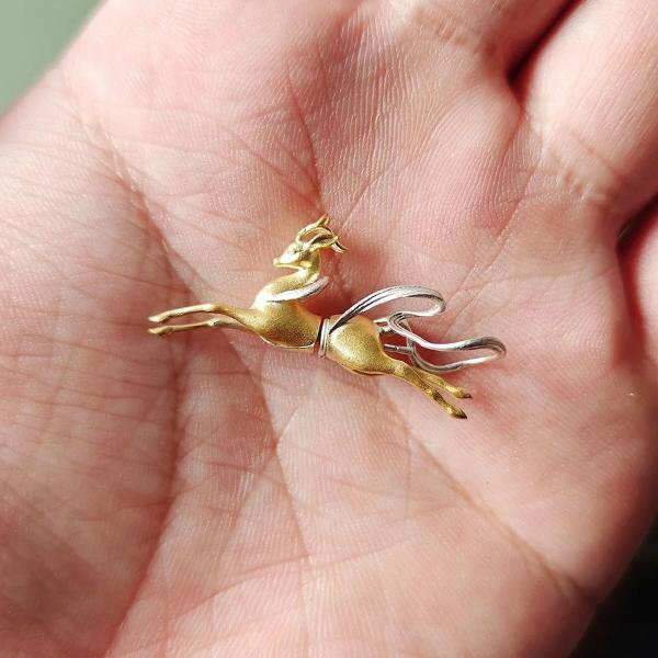 Unique Deer Design Double-Sided Ear Stud - One Piece