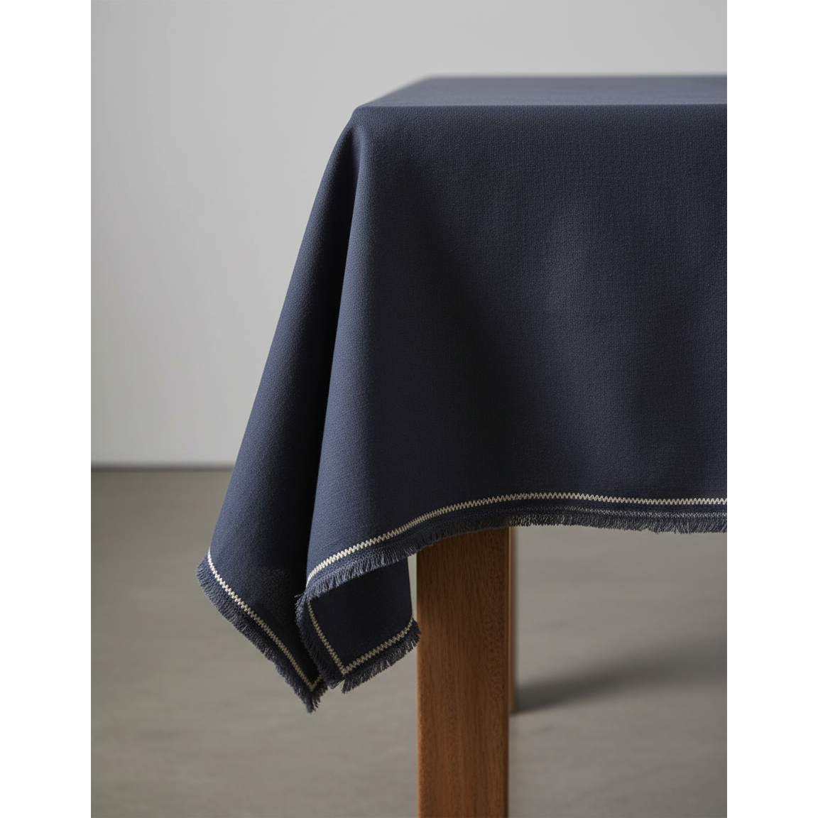 The Tuscany Tablecloth - Black Natural - 150x300