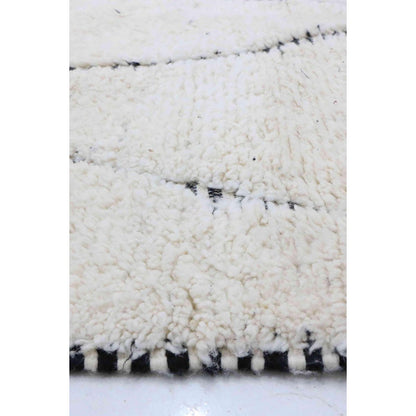 Pure wool Moroccan Berber rug 158 x 246 cm