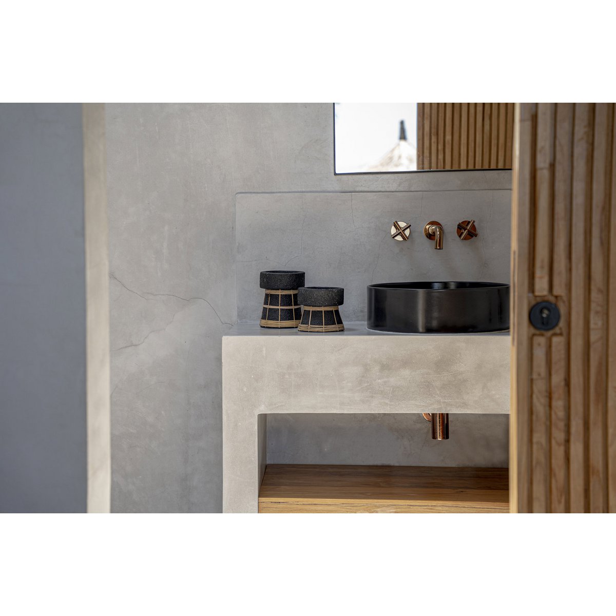 The Serene Candle Holder - Black Natural - S