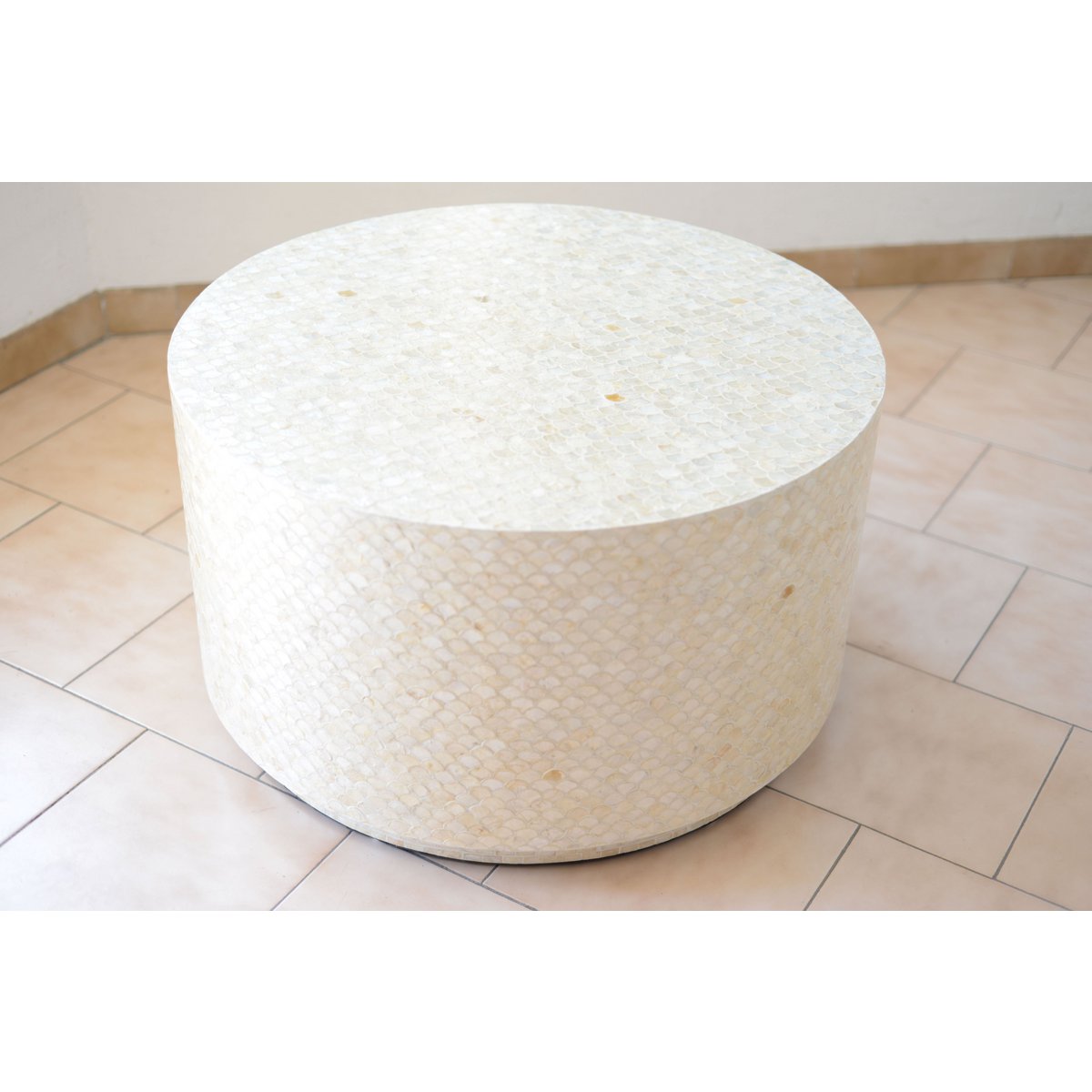 TABLE BASSE BLANCHE NACREE 76X76X44CM